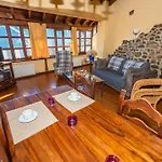 Casa De Ligueria Country house Rozapanera